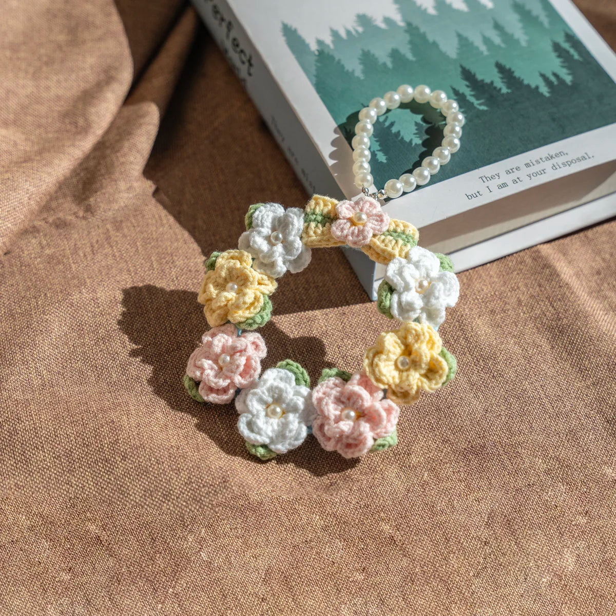 Mini couronne au crochet (terminée)