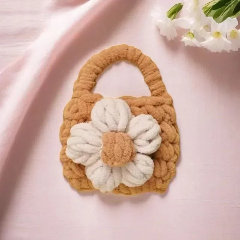 mini sac en peluche pour ranger le kit de crochet