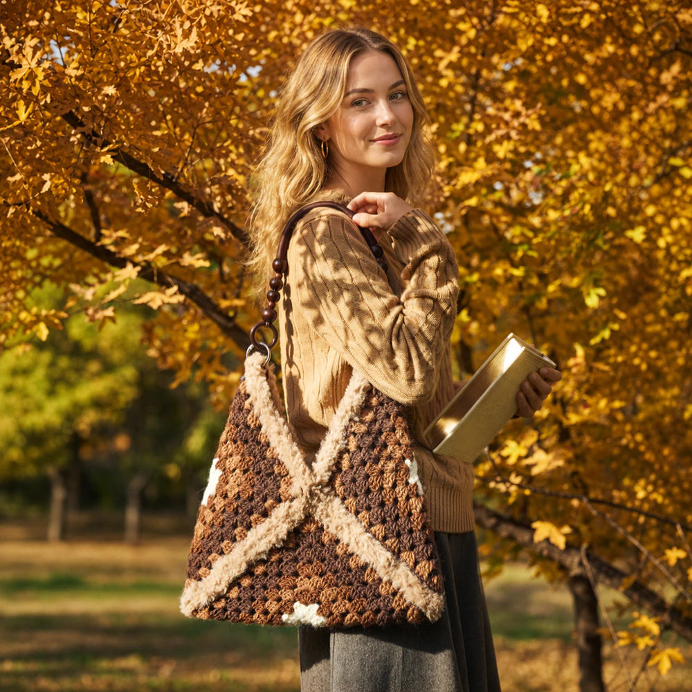 Winter holiday wool hobo crochet kit
