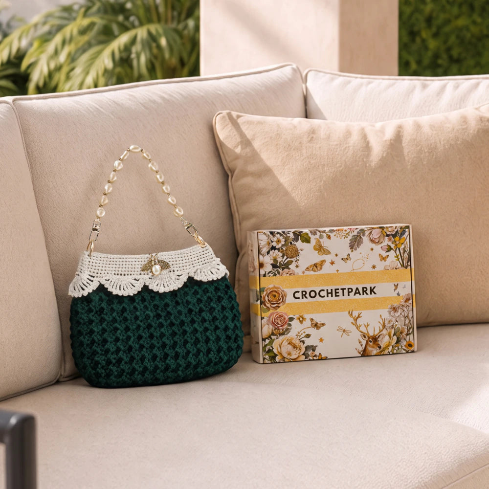 Garden bee purse crochet kit